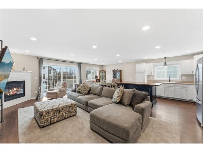 Photo - 7598 Crimson Ln