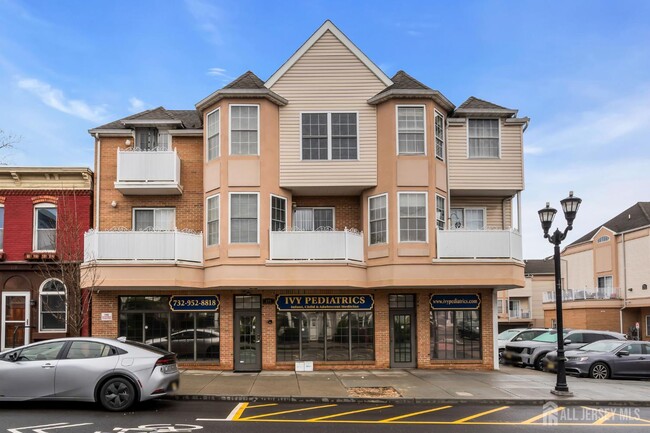 Photo - 129 Ademics Way