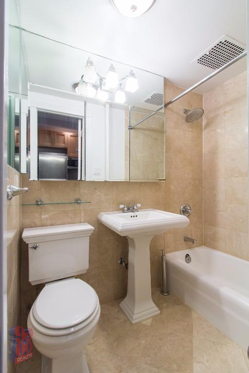 566 Hudson St Unidad 5