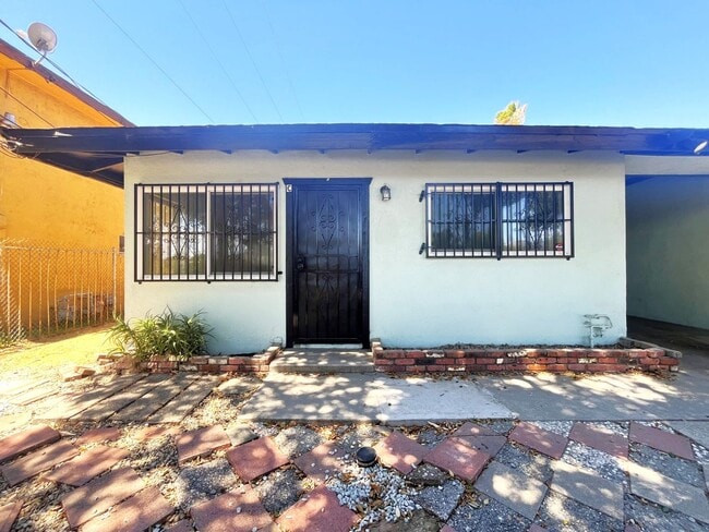 Building Photo - 1594 Sepulveda Ave Unit C