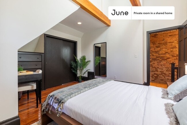Photo - Room in Shared 5 bed/2 bath home Unidad C