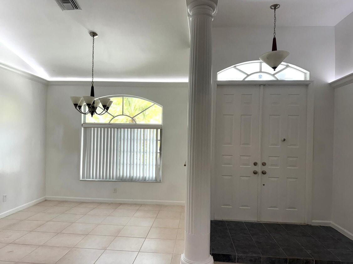 Photo - 7400 SW 37th Ct (Davie, FL)