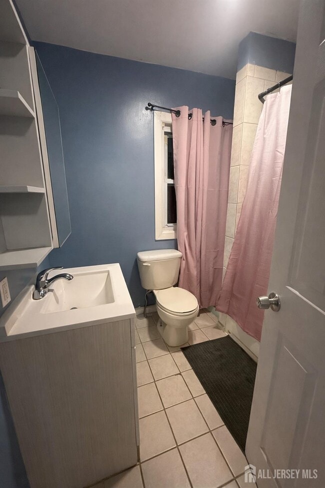 Photo - 77 Center St