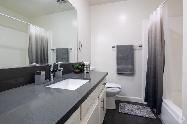 1HAB, 1BA - 875&nbsp;ft² - Malibu Apartments