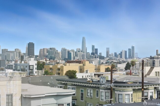 811 Valencia St
