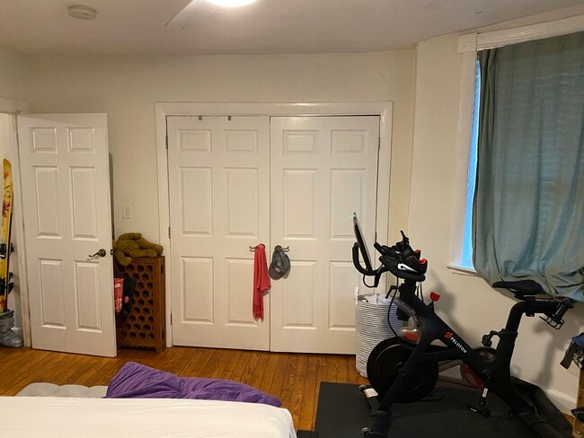 Photo - 1728 Beacon St