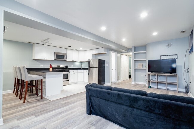 Photo - 3047 N Clybourn Ave Unit 1