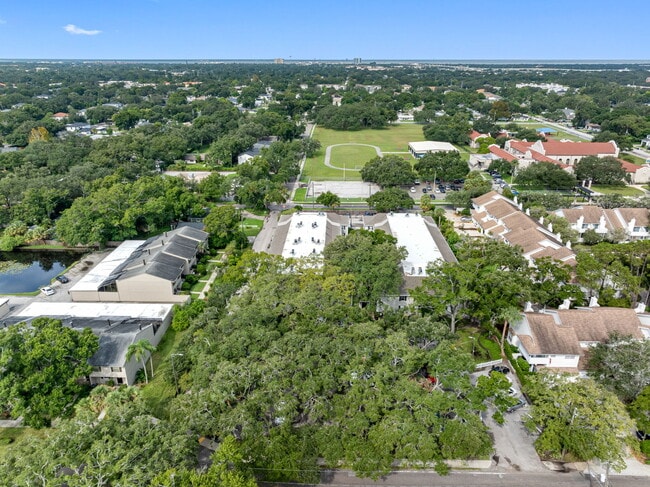Photo - 5221 Bayshore Blvd Unit #27
