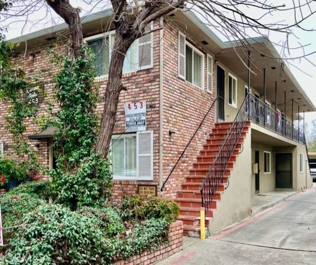 Building Photo - 453 S 9th St Rental
