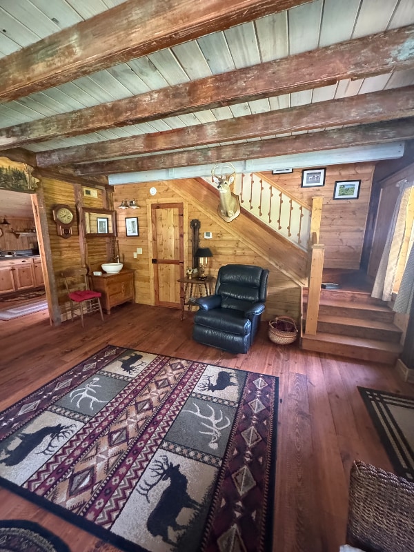 Photo - 369 Lawson Rd