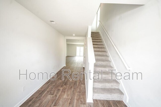 Photo - 412 Coconut Dr