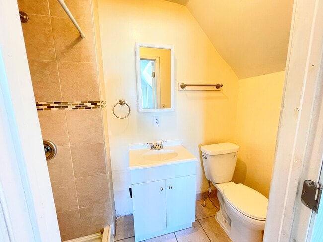 5544 Baywood St Unit 3