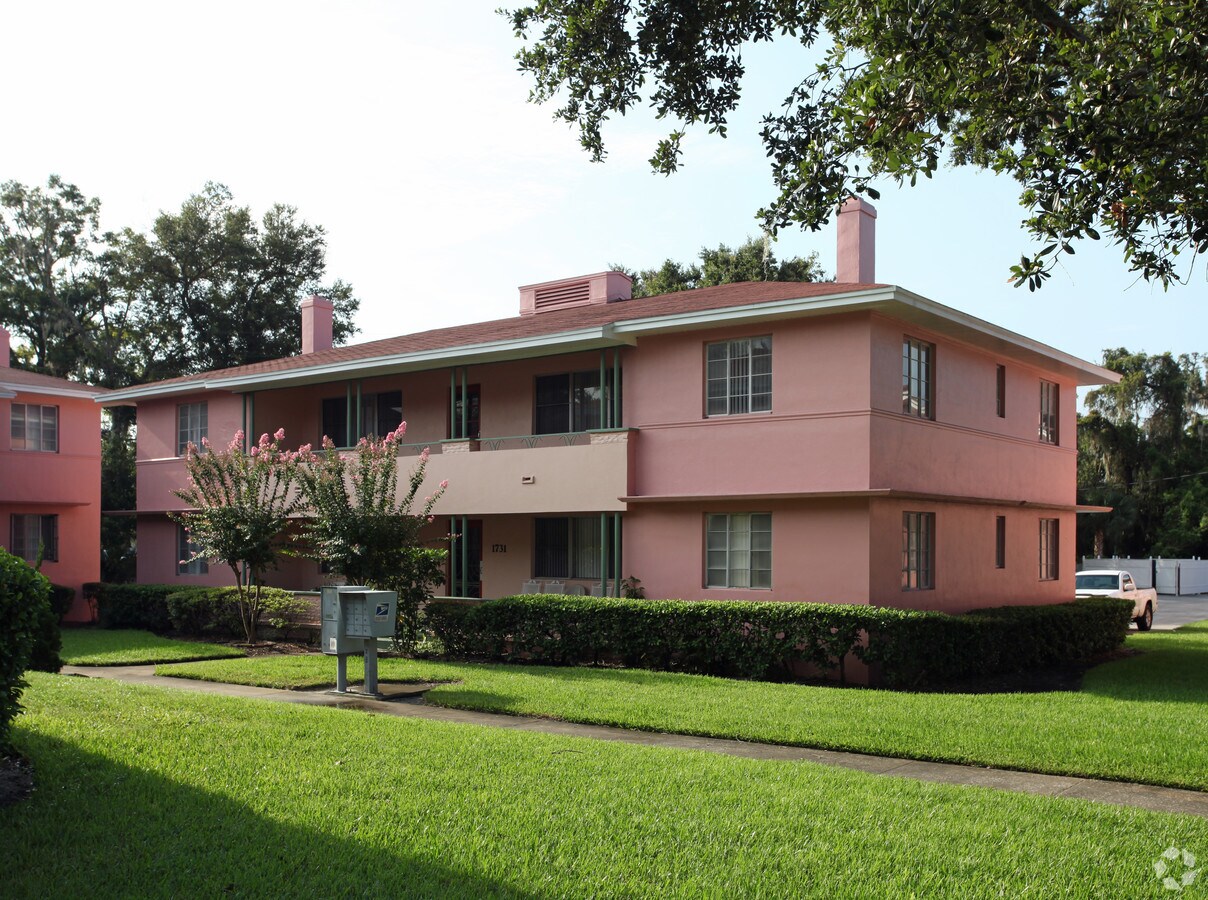 Lake Ivanhoe Shores - Lake Ivanhoe Shores