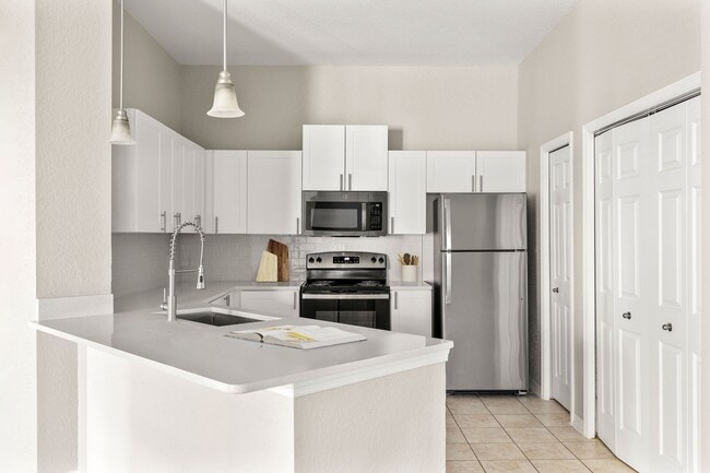 Photo - Mirador & Stovall at River City