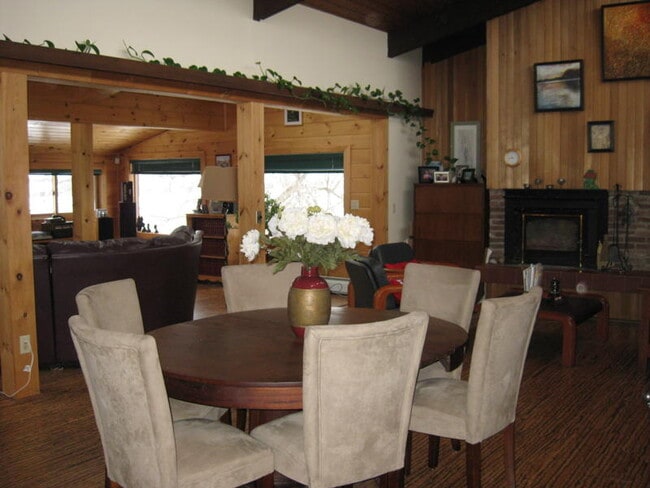 Photo - 27 Spruce Ln