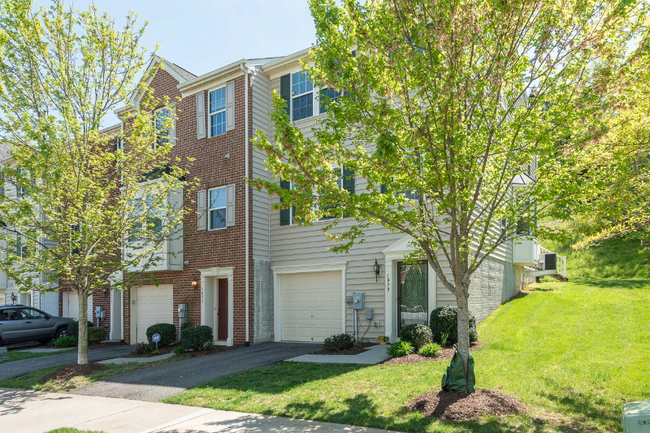 Photo - 1979 Asheville Dr Townhome