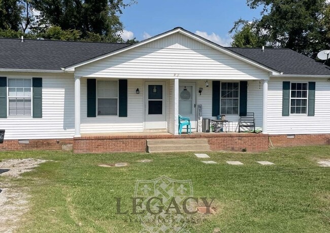 Building Photo - 103 Cloverdale Dr