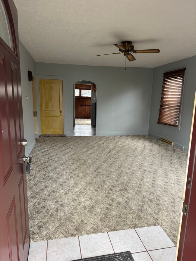 Photo - 2121 Cherry Ave