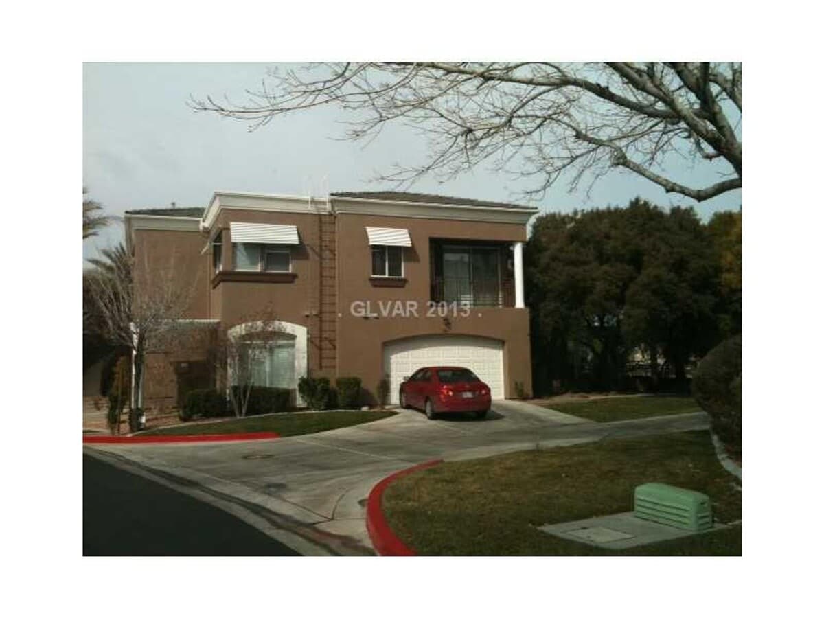Elegant Golf Course Condo in the Heart of Summerlin! - Elegant Golf Course Condo in the Heart of Summerlin!