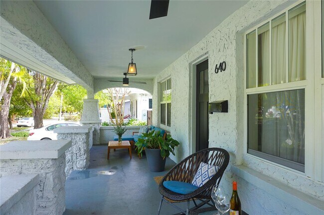 Photo - 640 NE 71st St