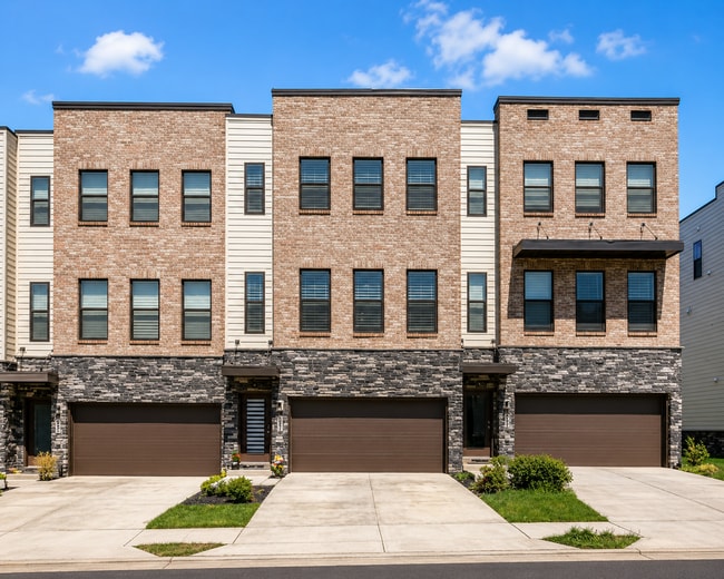 Photo - 867 Amity St