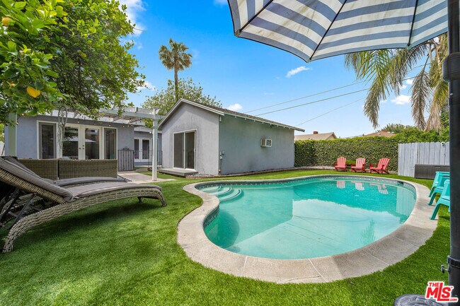 Photo - 12423 Martha St