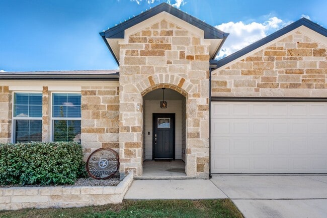 Photo - 4 bed / 2 bath / 2,032 sq ft / built 2022 / Arroyo Ranch Ph 2 / 1-story / 2-car garage