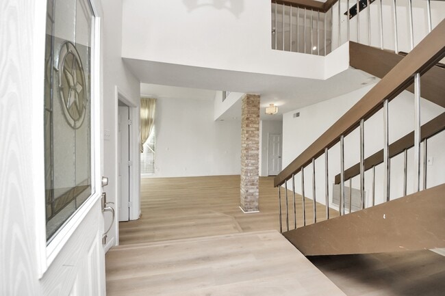 Photo - 10743 Boardwalk St