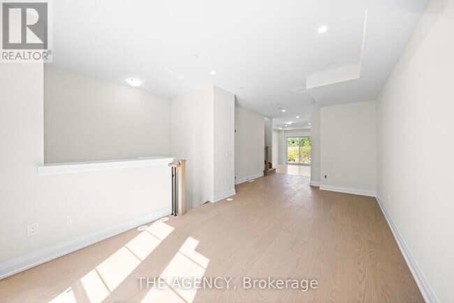 Photo - 22 Marret Ln