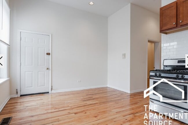 Photo - 2456 N Southport Ave Unidad 1