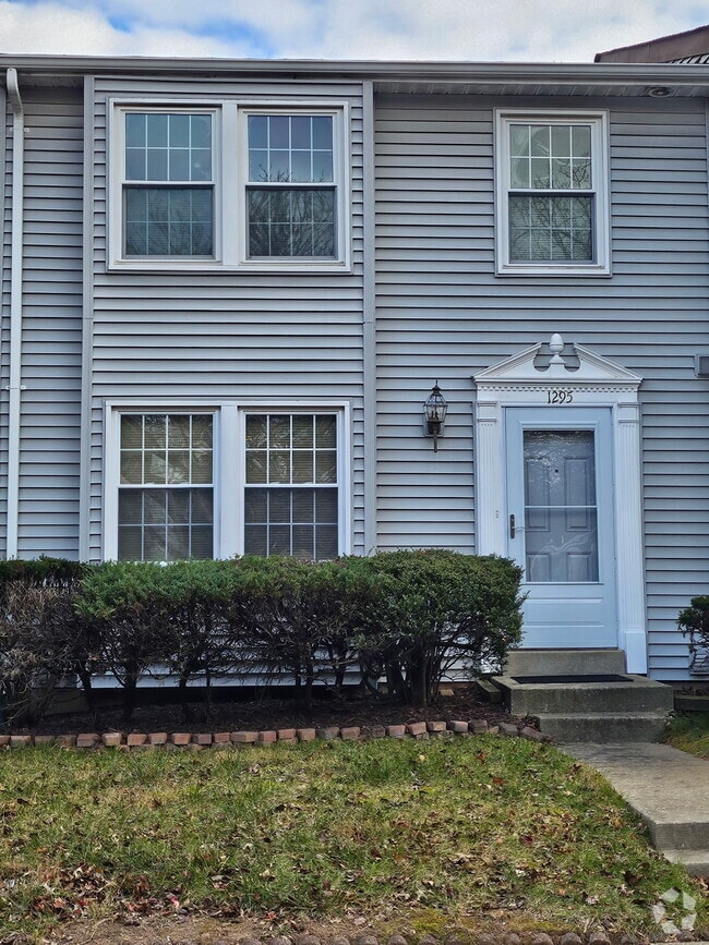 Building Photo - 1295 Elm Grove Cir Rental