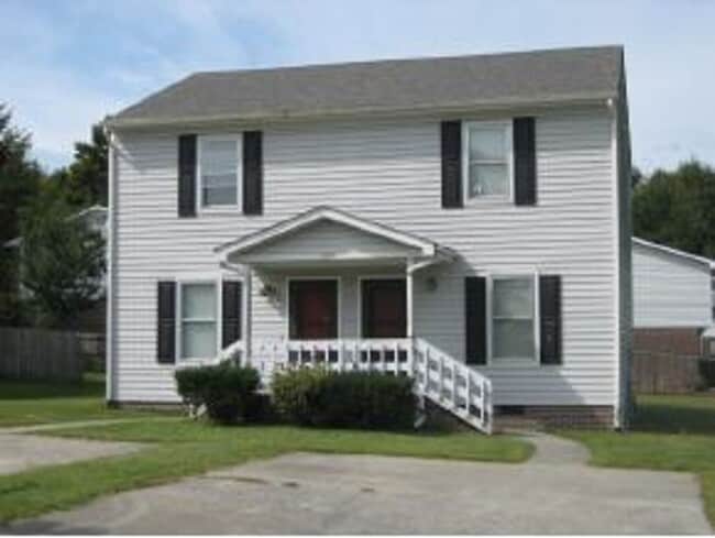 Building Photo - 800 Verdant Dr Unit 800-A