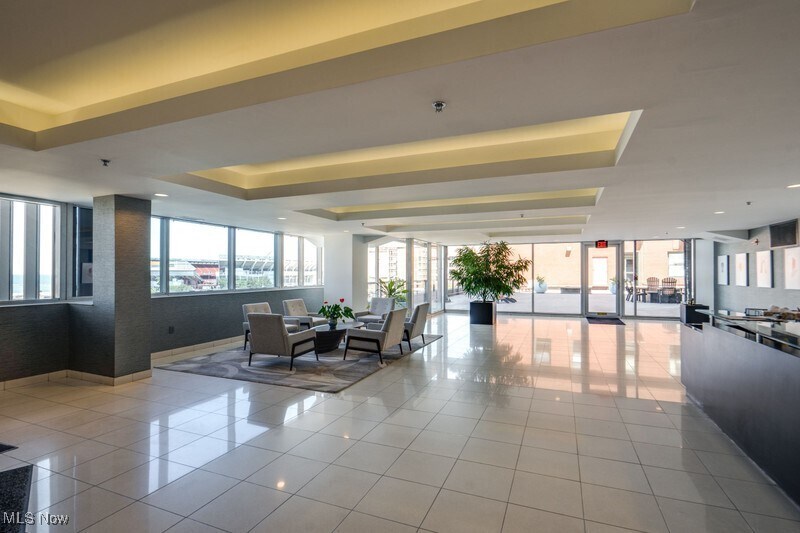 Photo - 701 W Lakeside Ave Unidad 402 Rental