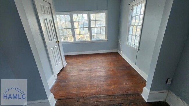 Photo - 826 E Duffy St