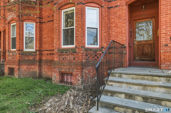 Photo - 105 William St Unit A