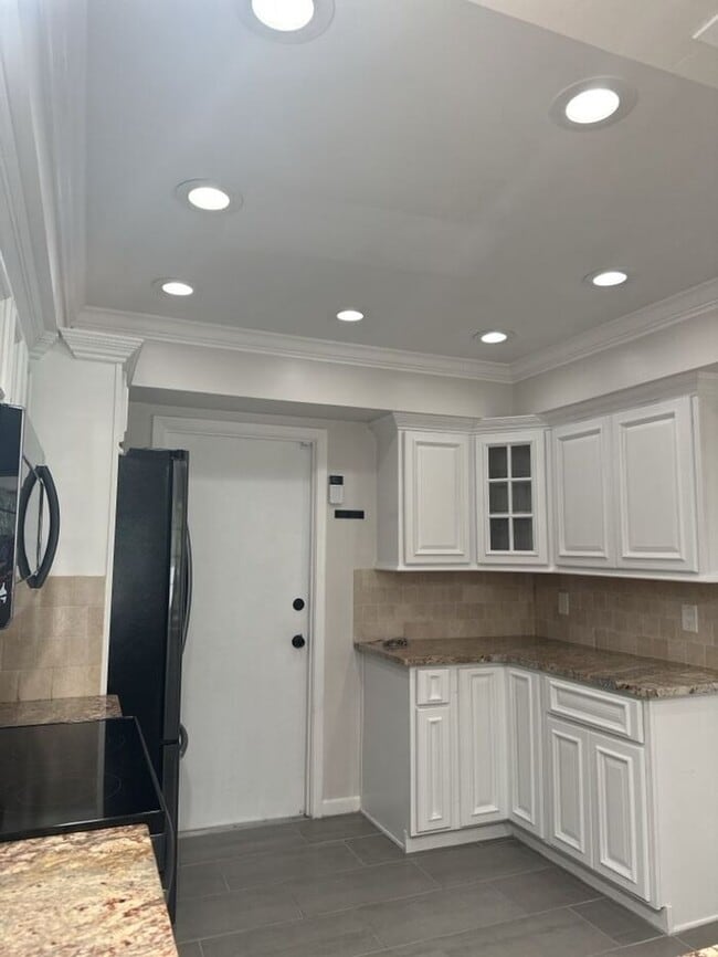 Photo - CARROLLWOOD VILLAGE REMODELED TOWNHOUSE