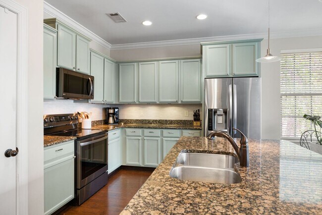 Photo - Holiday Promo. 1/2 off first months rent.....