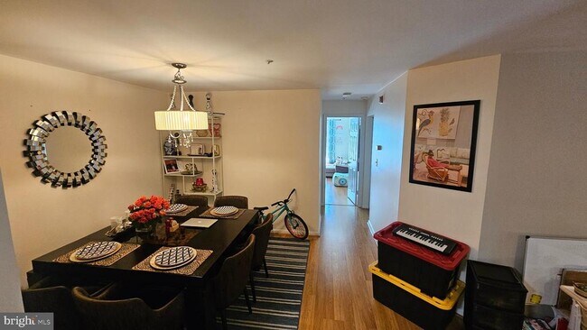 Photo - 6103 Wigmore Ln Unit H