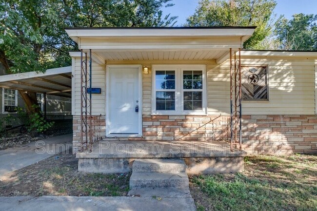 Photo - 3933 SW 24th St Casa