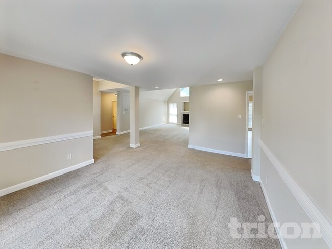 Photo - 618 Tillman Ct