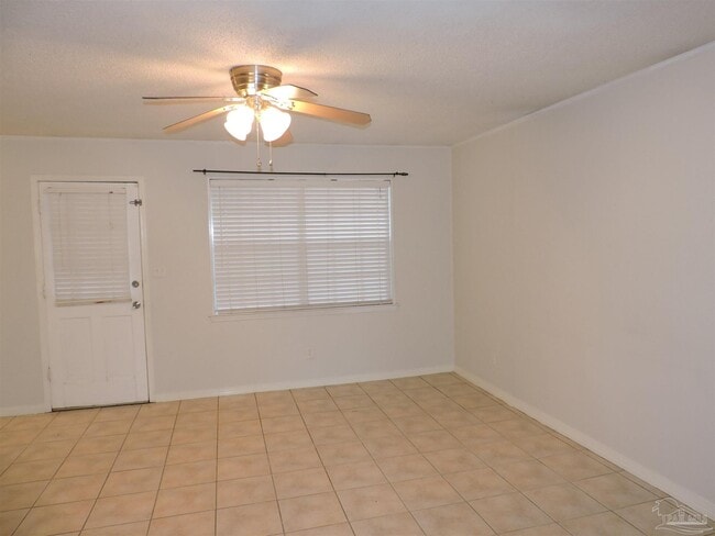 Photo - 7834 Charter Oaks Dr