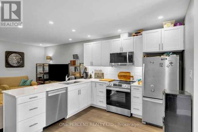 Photo - 6610 Fourth Line Rd