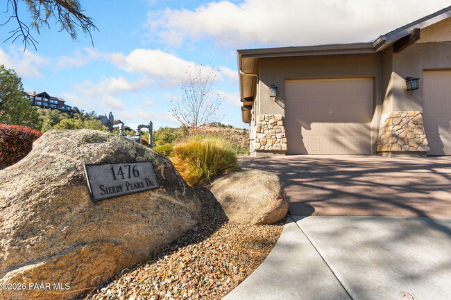 Photo - 1476 Sierry Peaks Dr