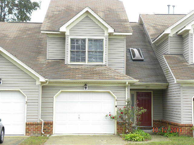 Building Photo - 103 Sawgrass Turn Rental