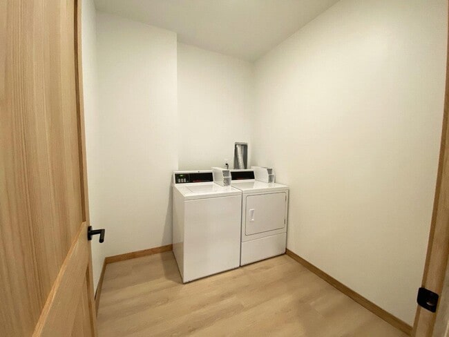 Egan Avenue Residence