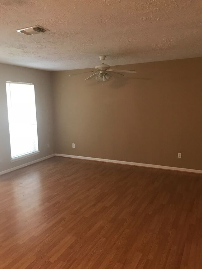 Photo - 408-410 Brentwood Unidad 410