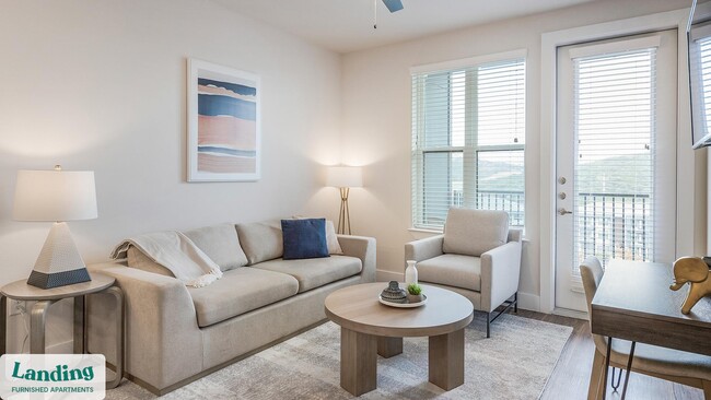 Building Photo - 15950 Chase Hill Blvd Rental