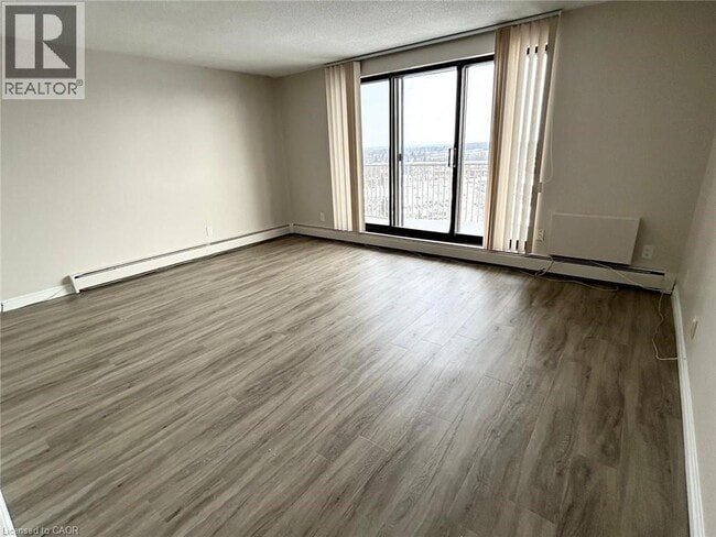 Photo - 75 York St Unit PH1