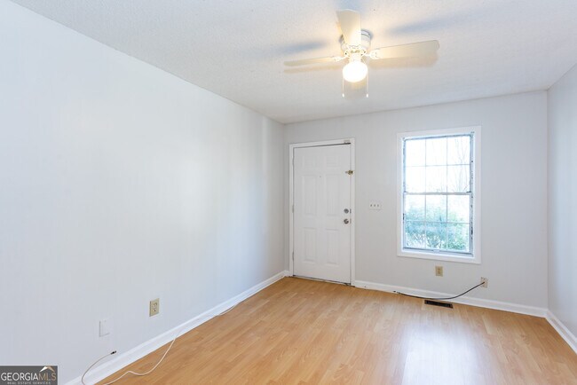 Photo - 656 Bellemeade Ave NW
