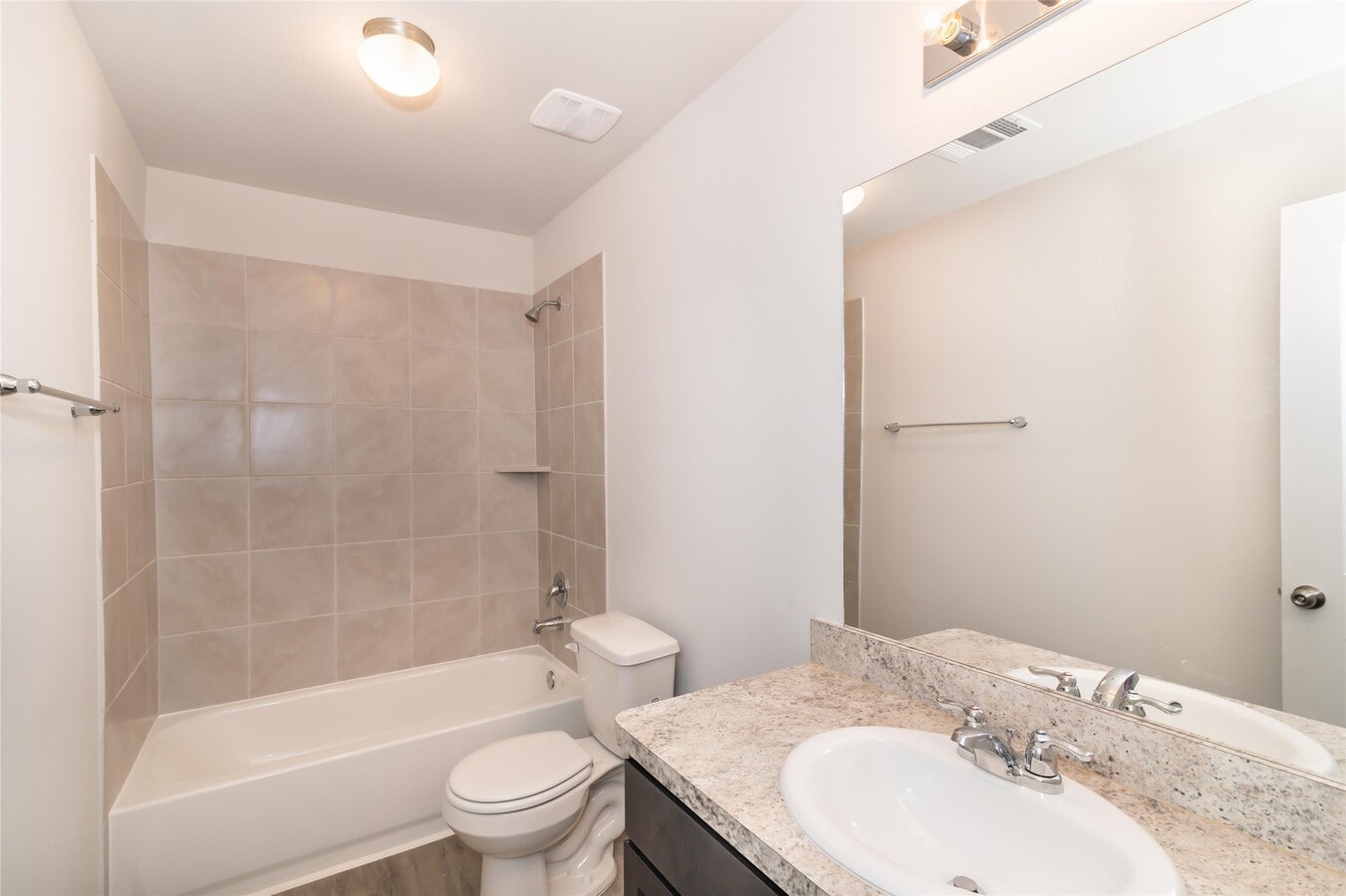 Photo - 8526 Middleton Oaks Cir